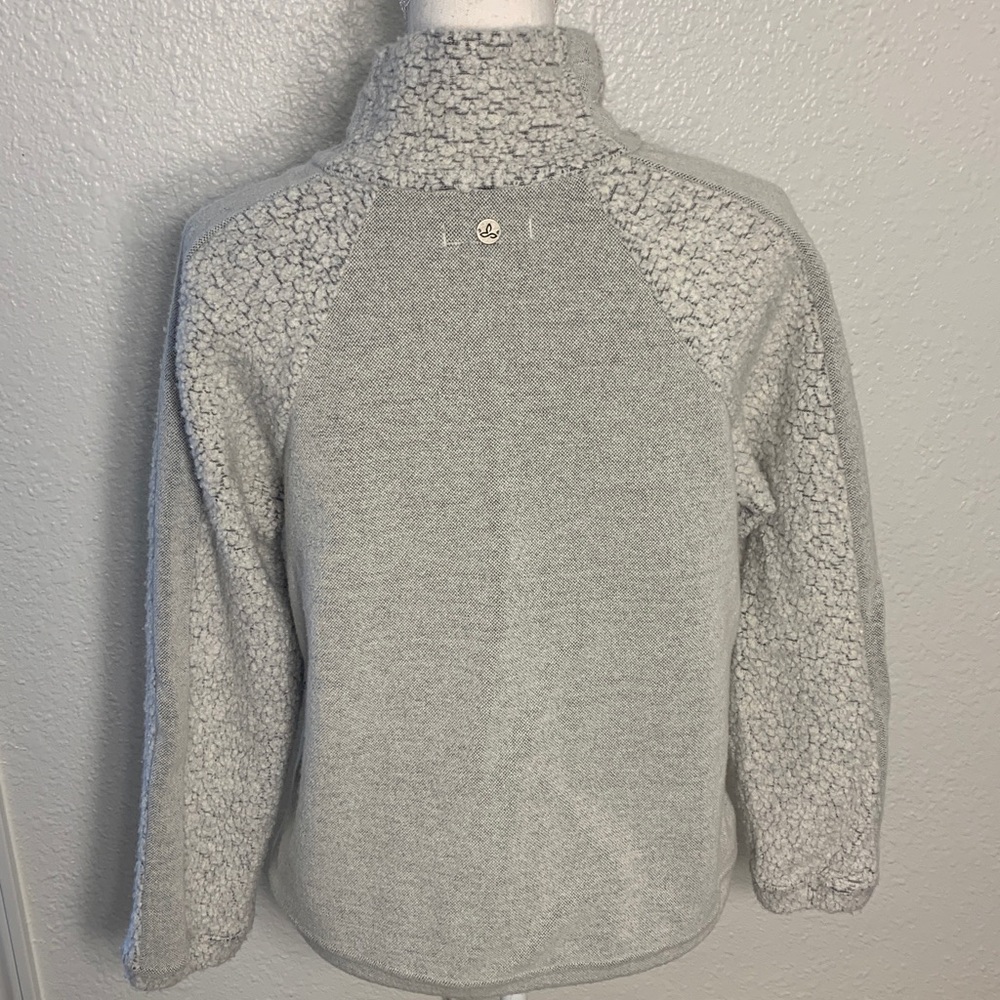 Prana women’s medium Gray Textured Turtleneck Sweater/sweatshirt - Picture 6 of 11